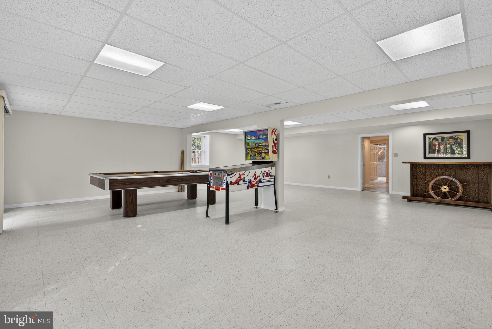 OAKDALE CROSSING - Residential