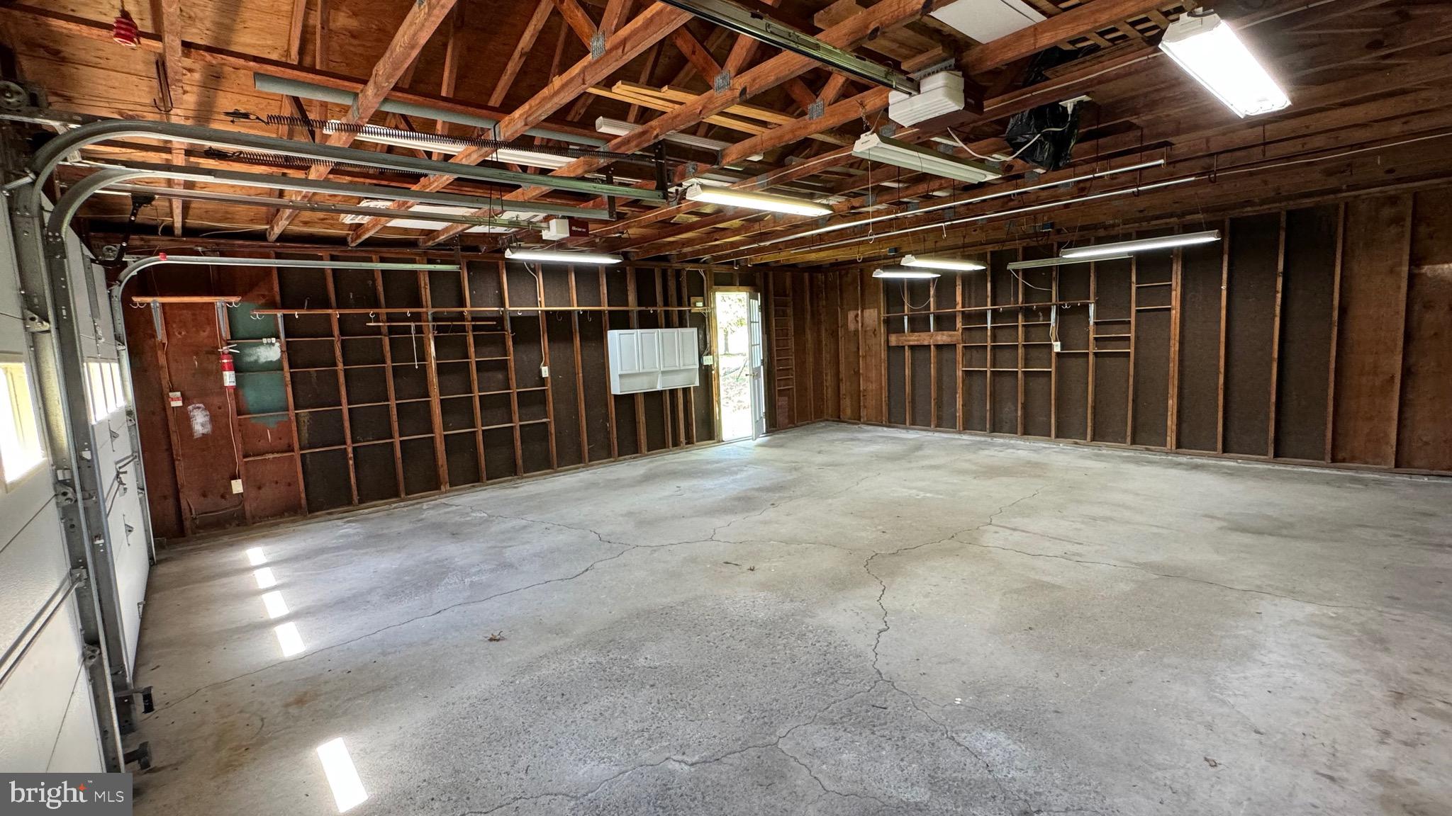 NON AVAILABLE - Residential