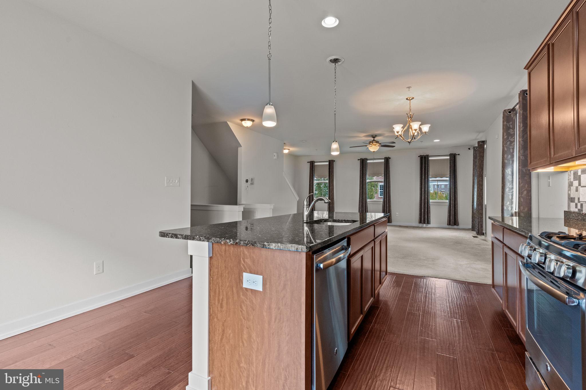 WATERSIDE - Residential