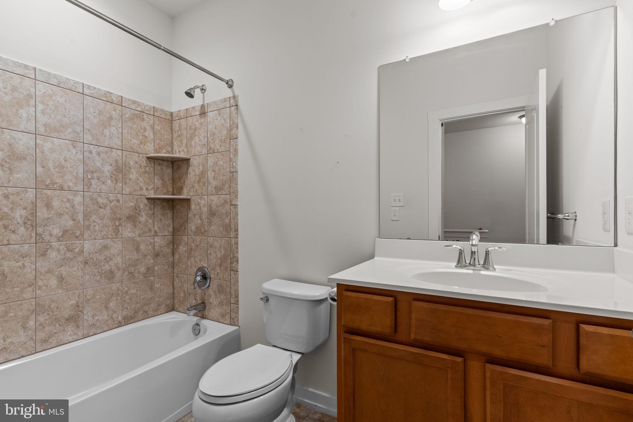 WATERSIDE - Residential