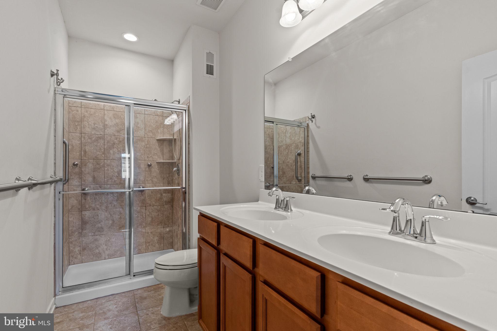 WATERSIDE - Residential