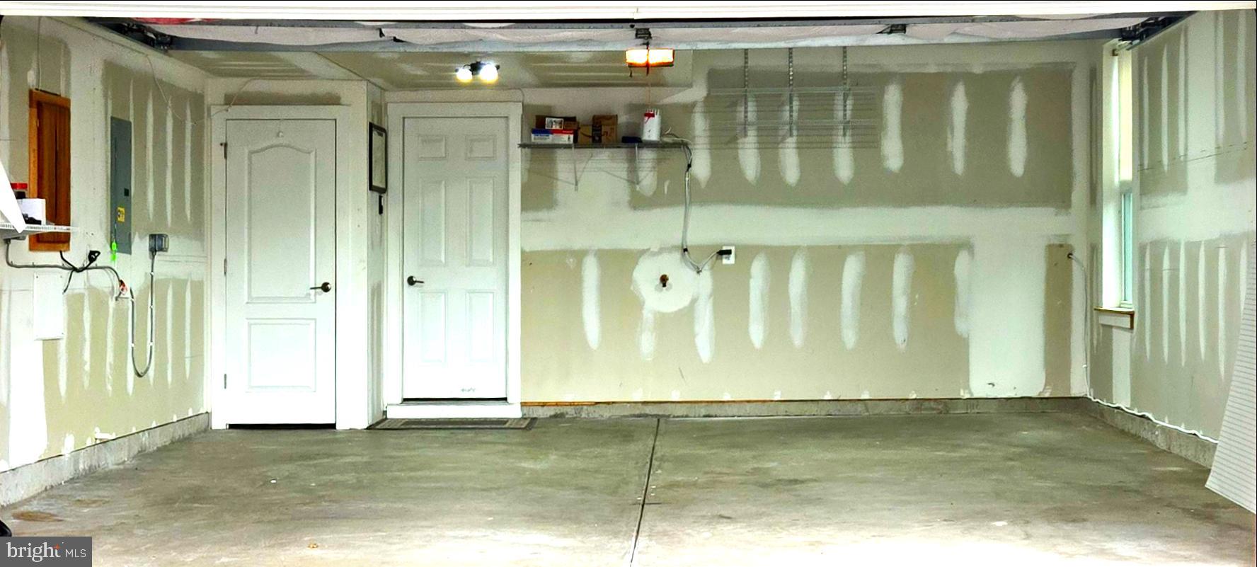 WATERSIDE - Residential