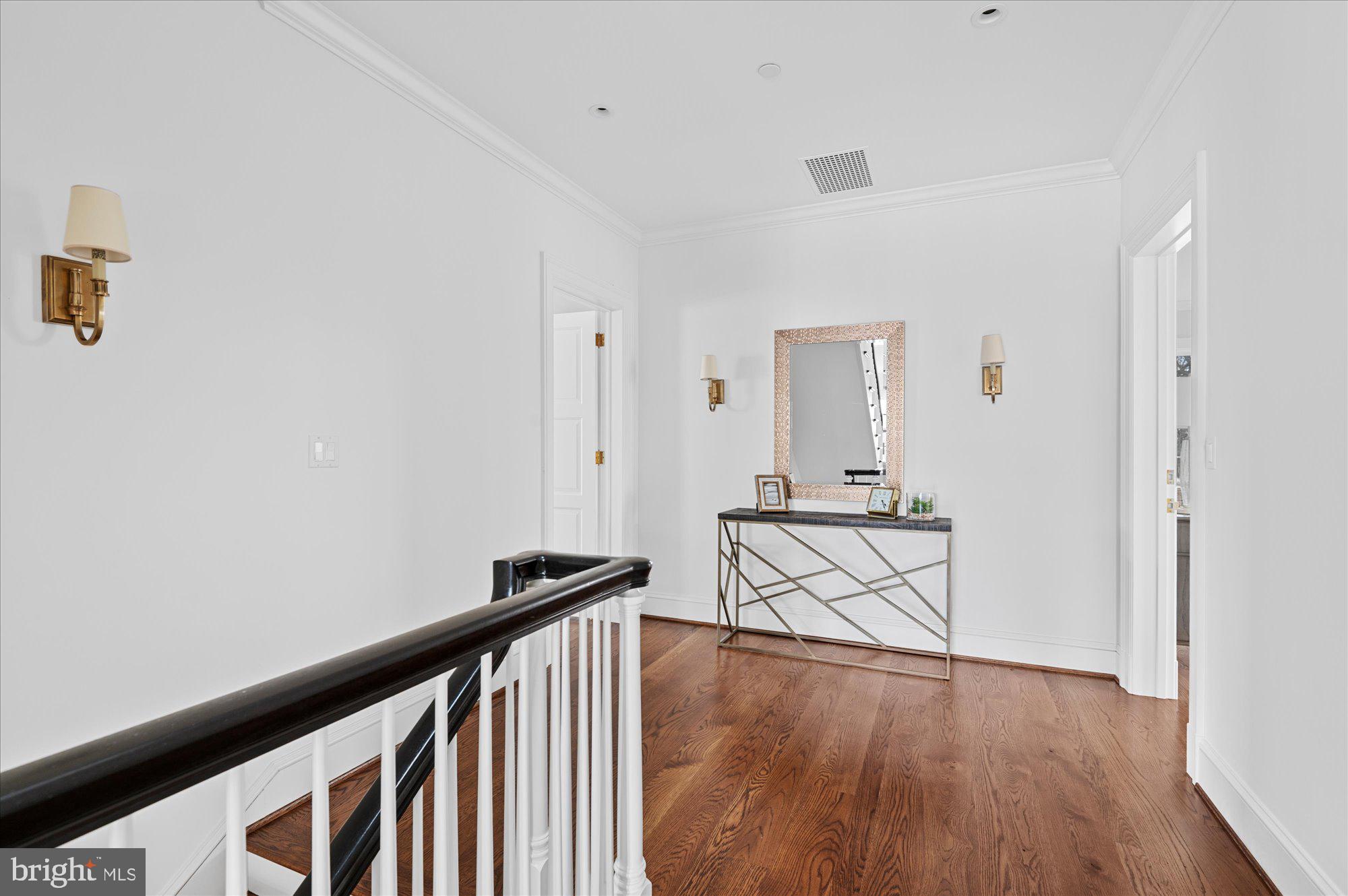 ASHTON HEIGHTS - Residential