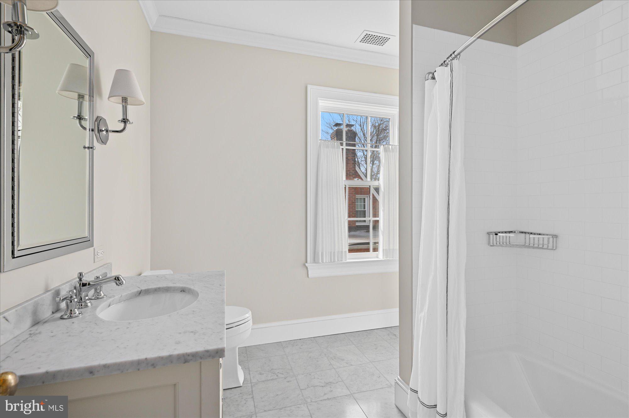 ASHTON HEIGHTS - Residential