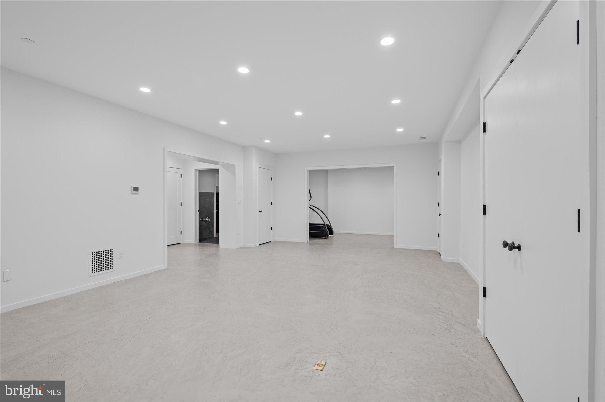 ASHTON HEIGHTS - Residential