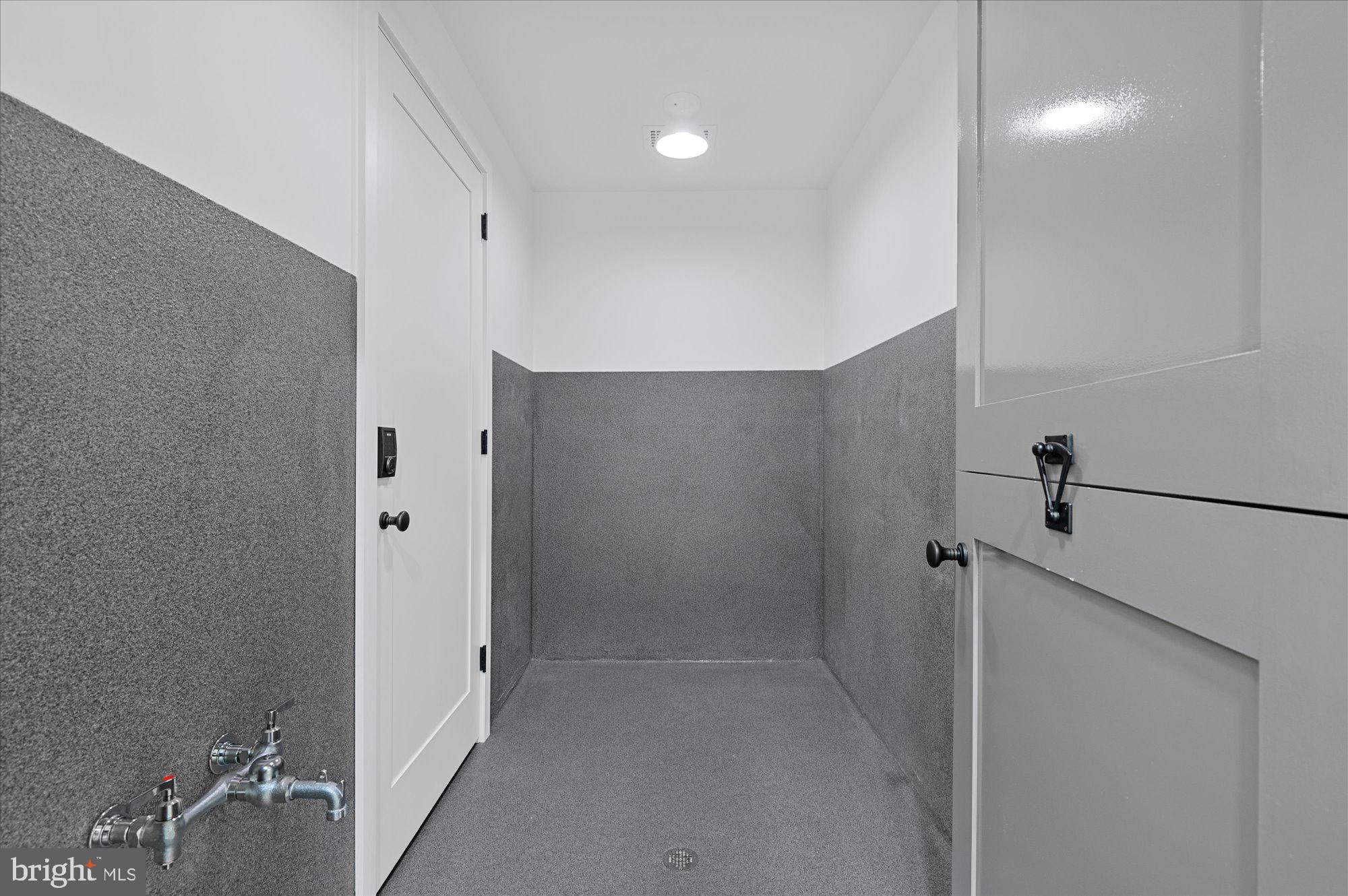 ASHTON HEIGHTS - Residential