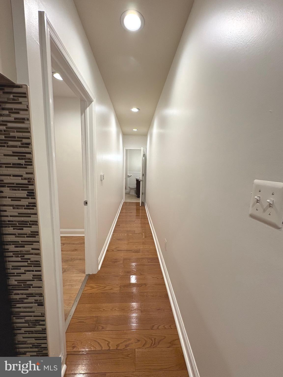 LANSDOWNE - Residential Lease