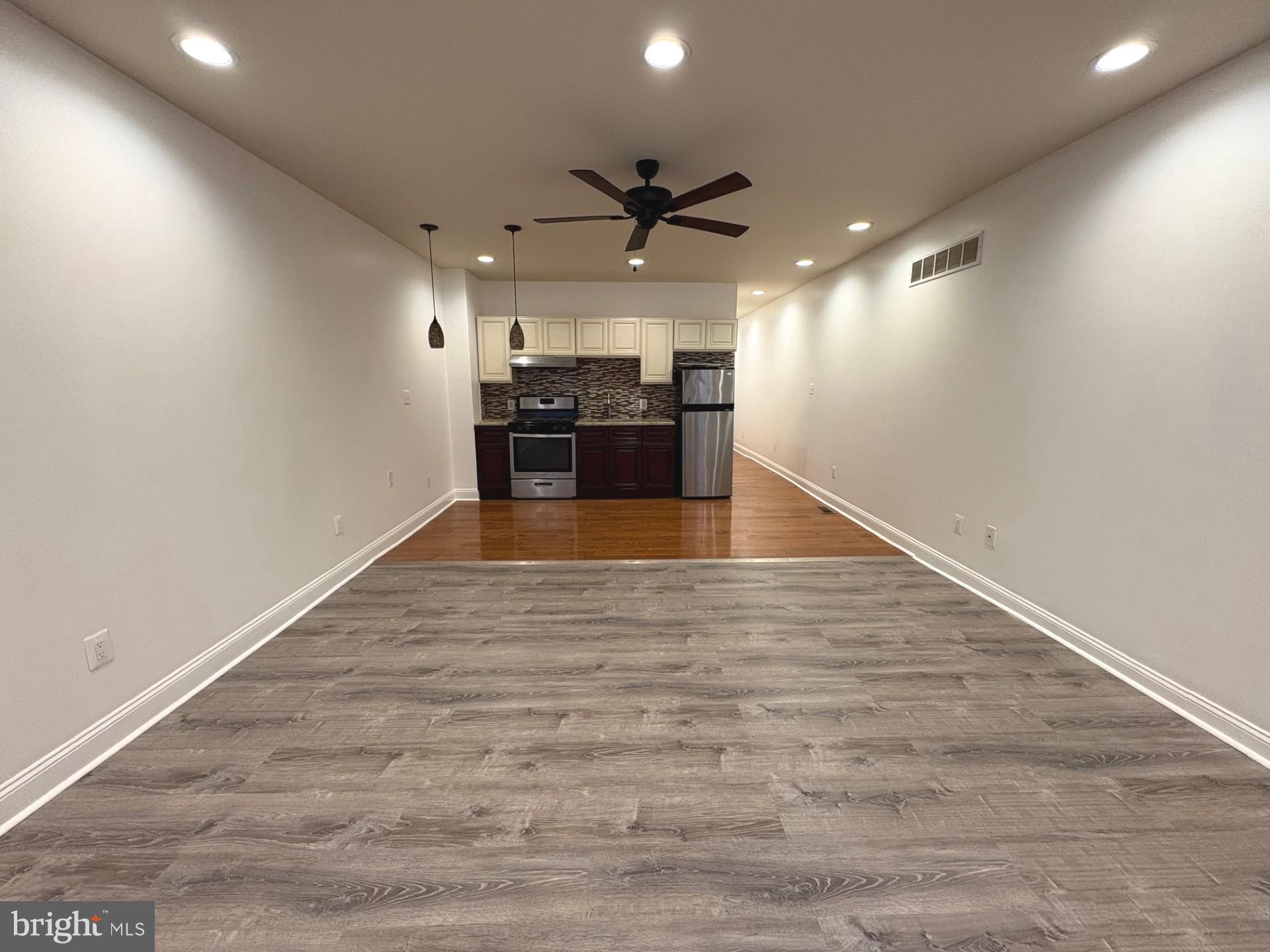 LANSDOWNE - Residential Lease