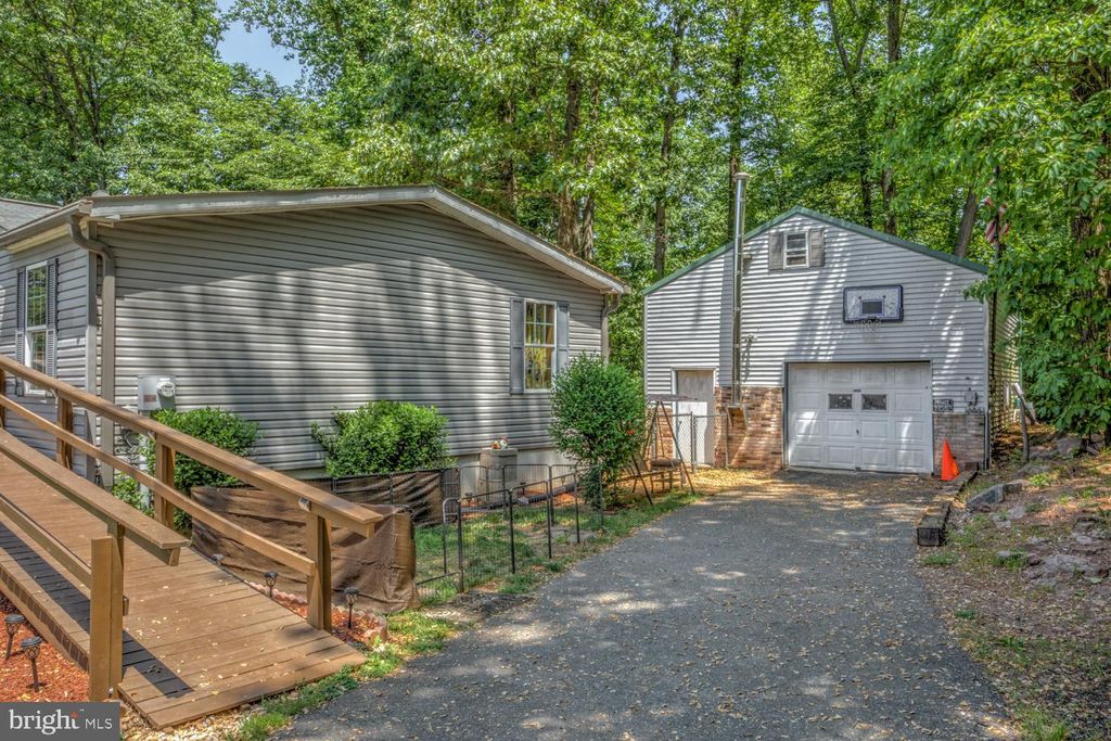 Photo of 685 YELLOW HILL RD, NARVON, PA 17555 (MLS # PALA2035792)