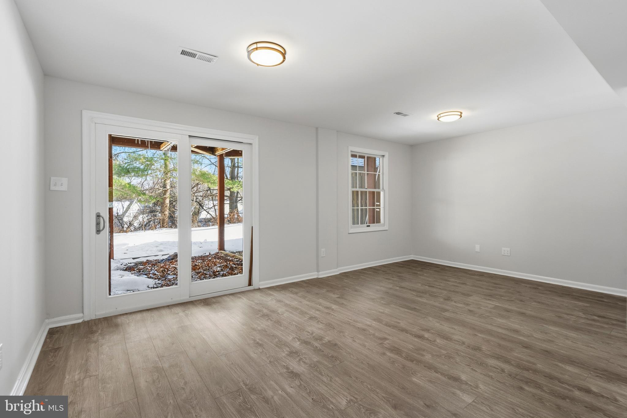 KINGS MEADE - Residential