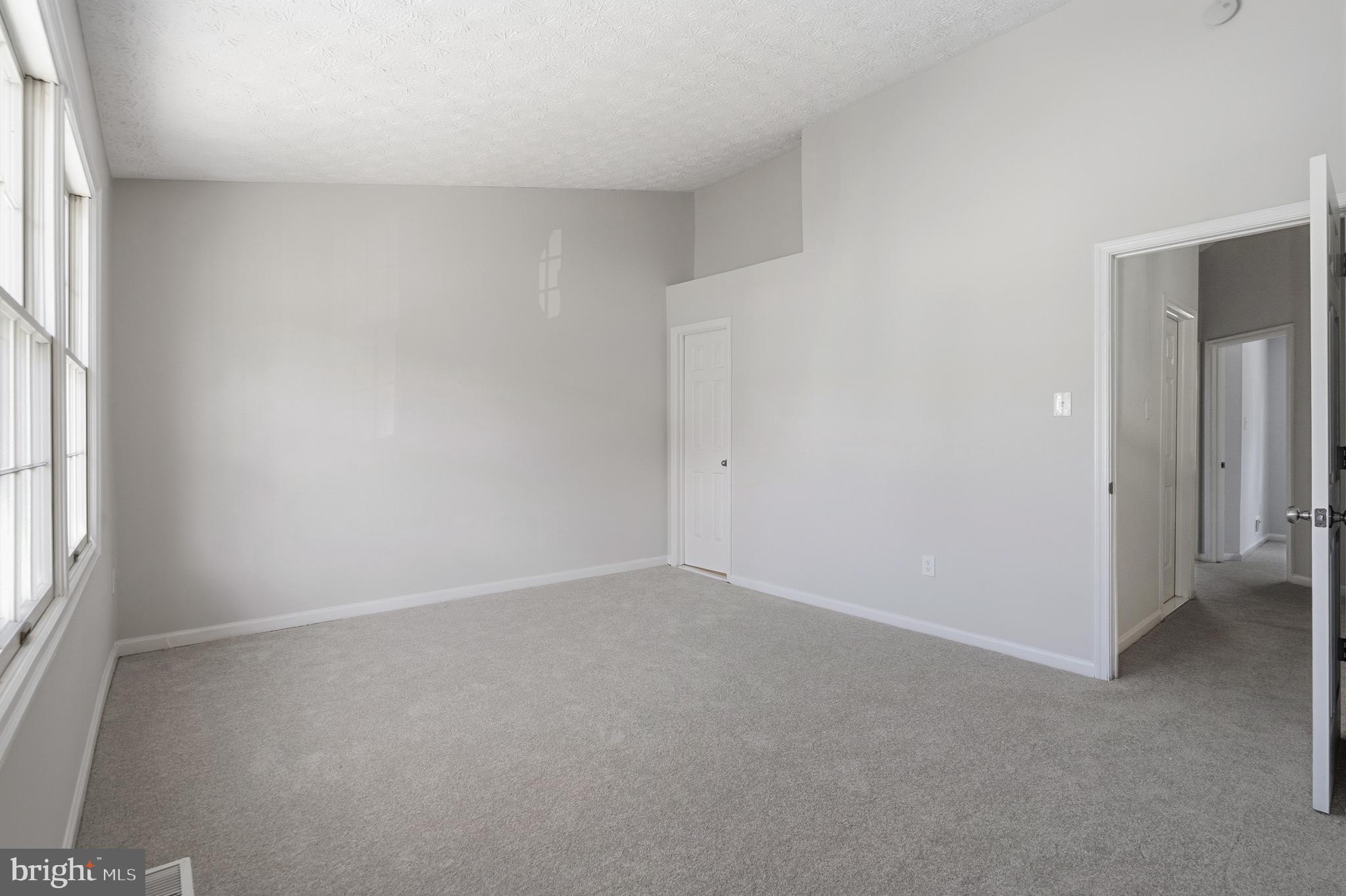 KINGS MEADE - Residential