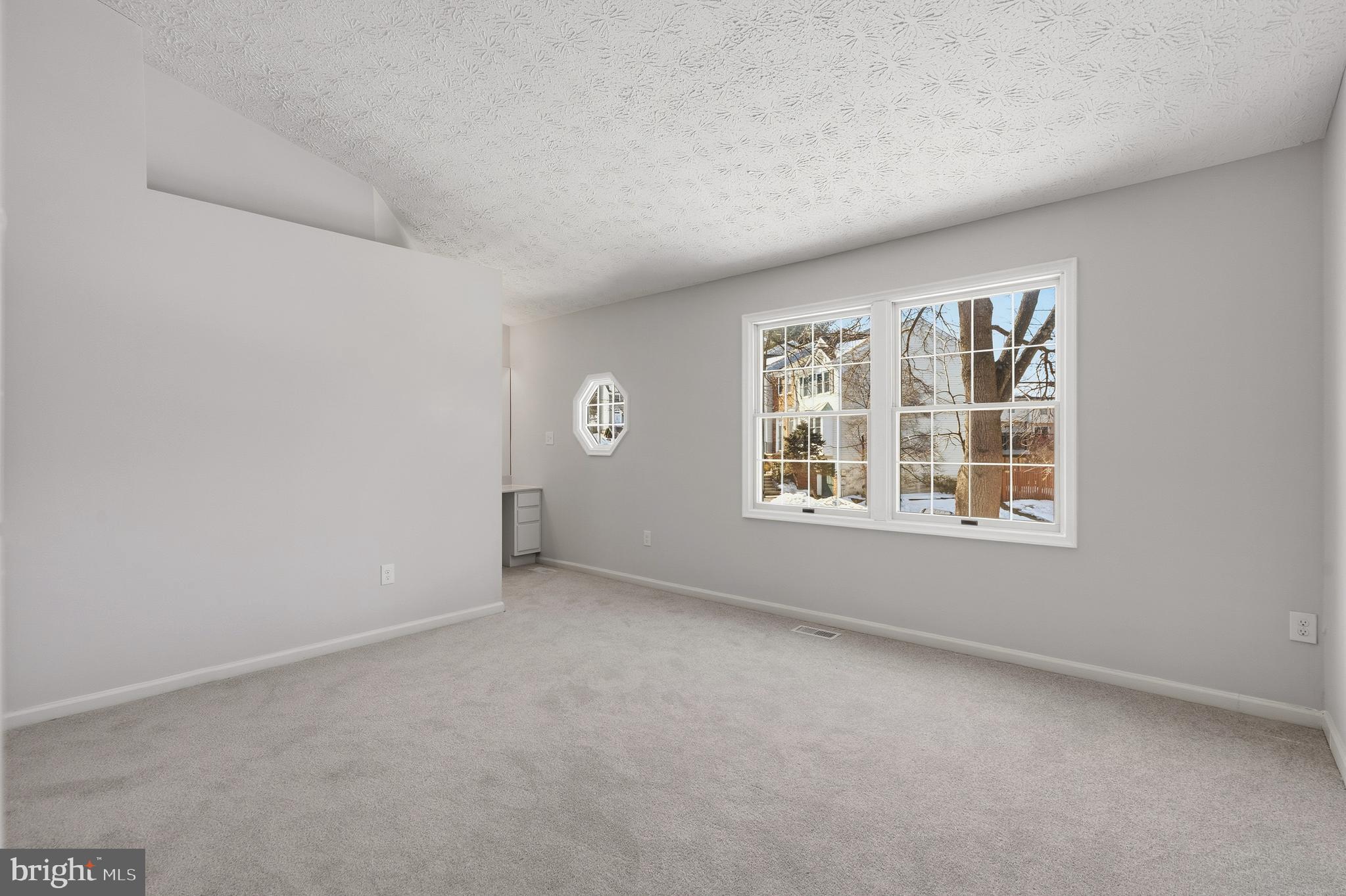 KINGS MEADE - Residential