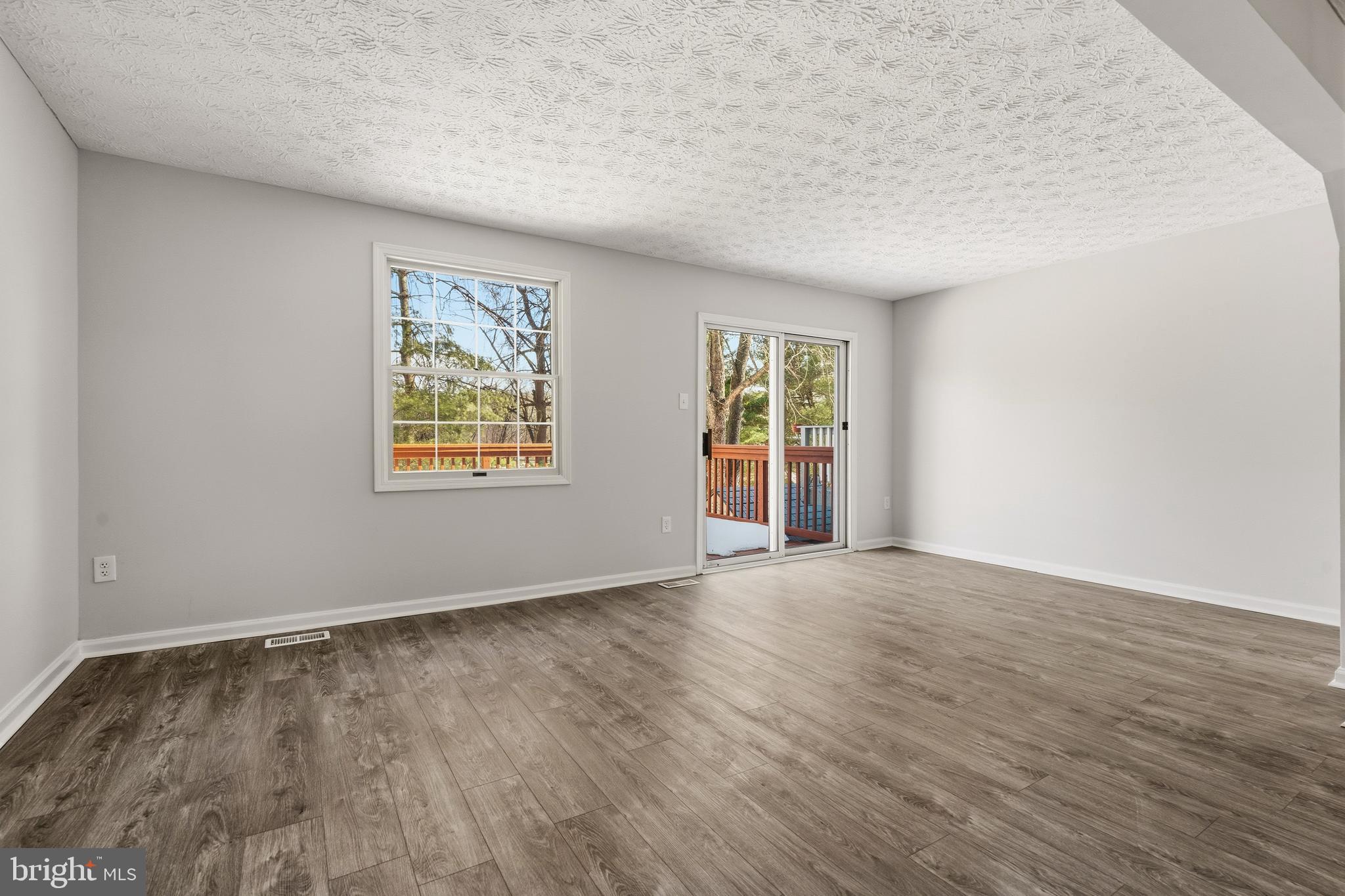 KINGS MEADE - Residential