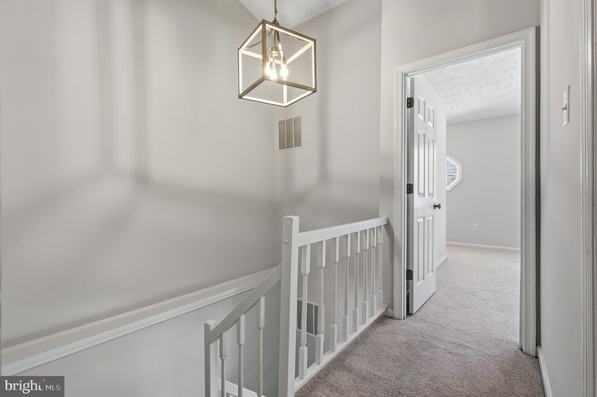 KINGS MEADE - Residential