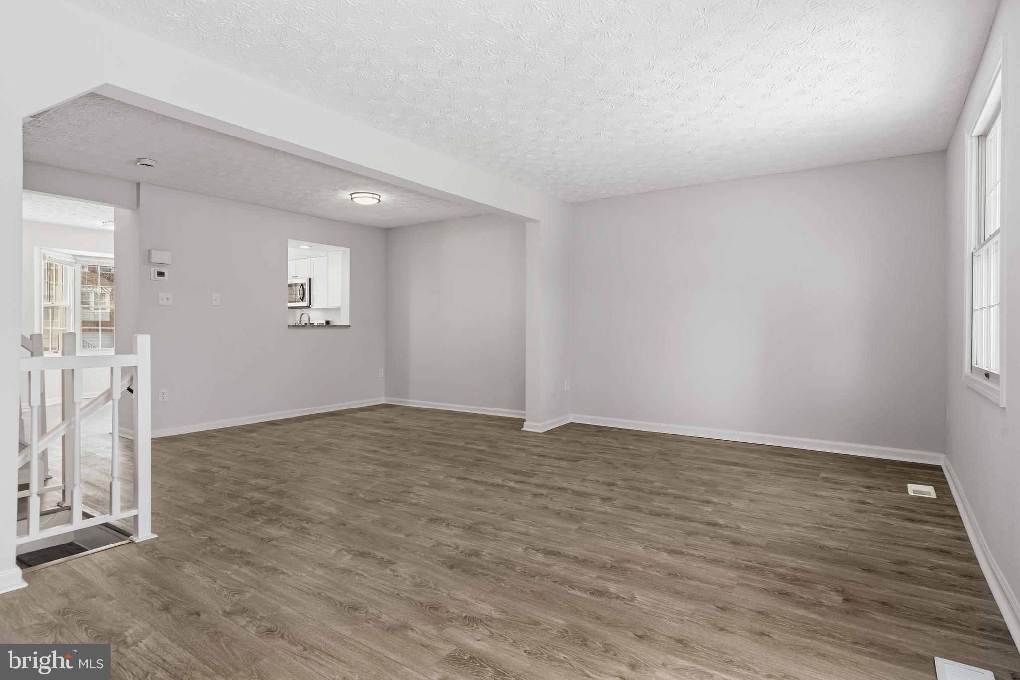 KINGS MEADE - Residential