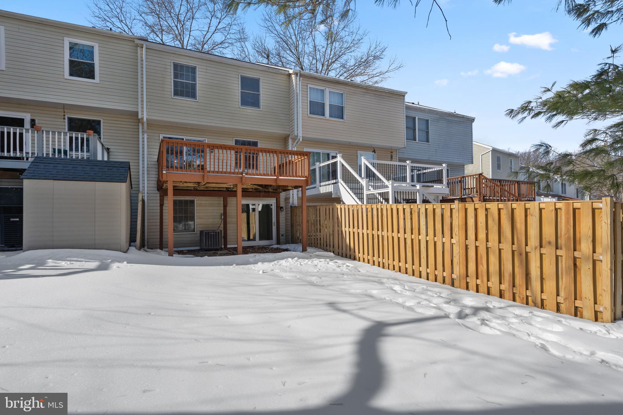 KINGS MEADE - Residential