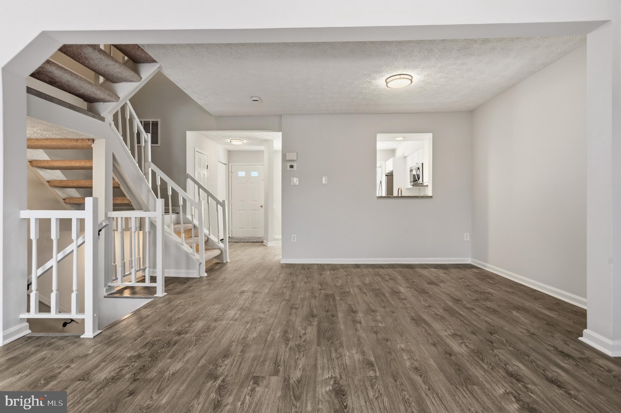 KINGS MEADE - Residential