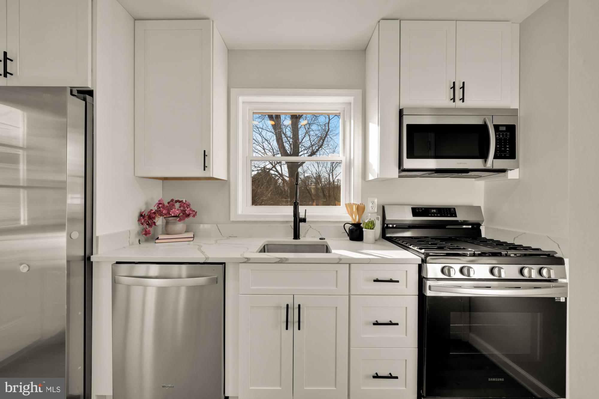 VIRGINIA HILLS - Residential