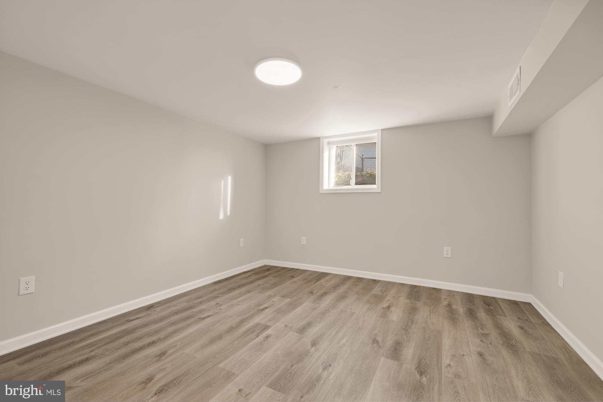 VIRGINIA HILLS - Residential