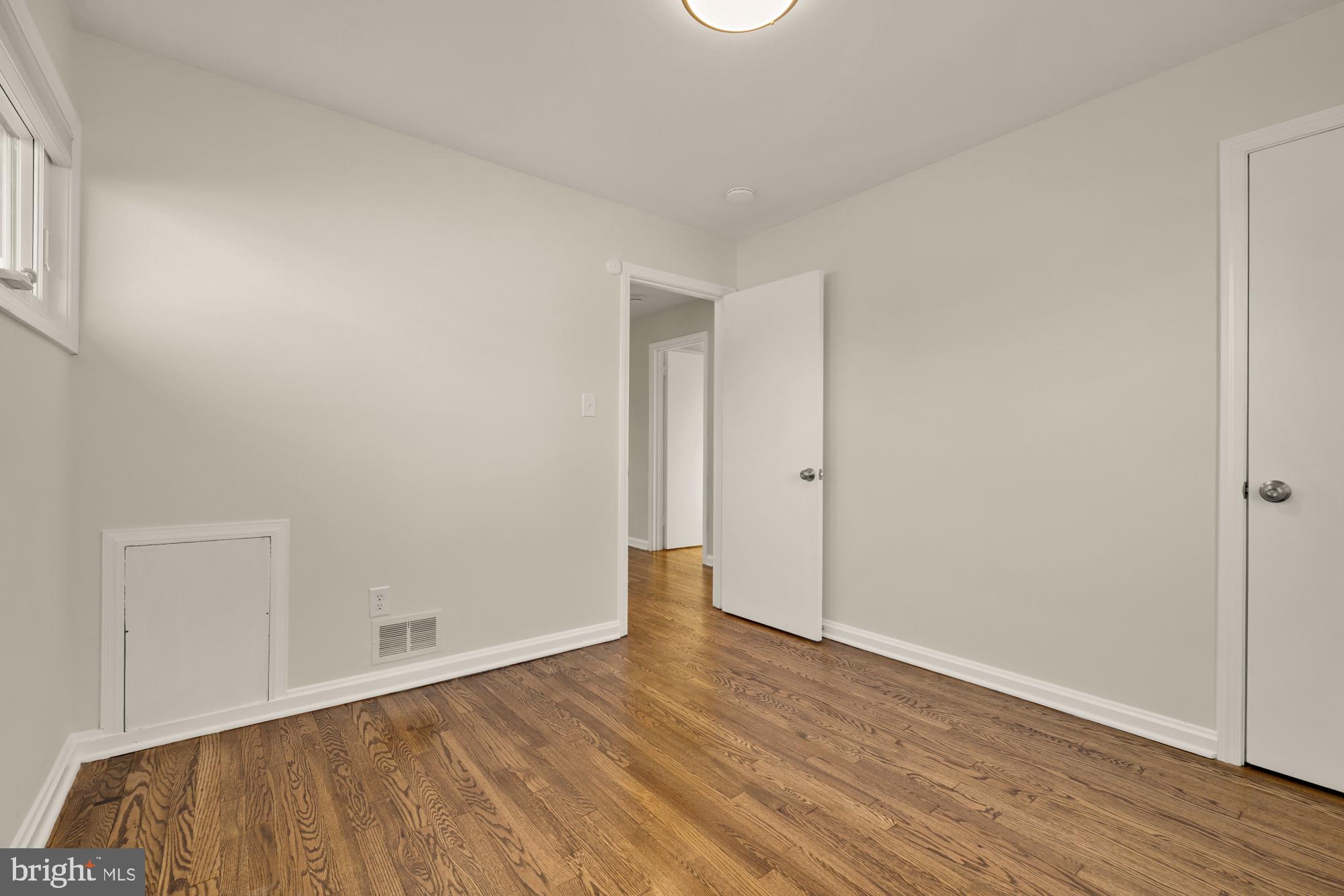 VIRGINIA HILLS - Residential