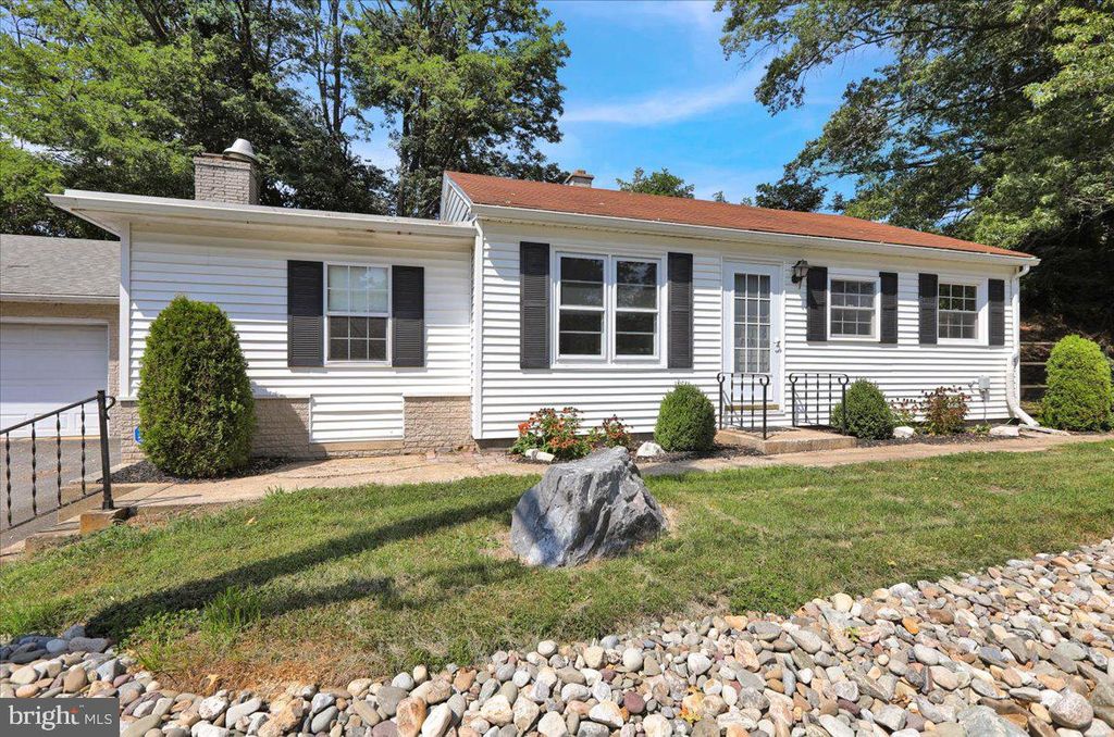 Photo of 785 Hempfield Hill Road, Columbia, PA 17512 (MLS # PALA2056184)