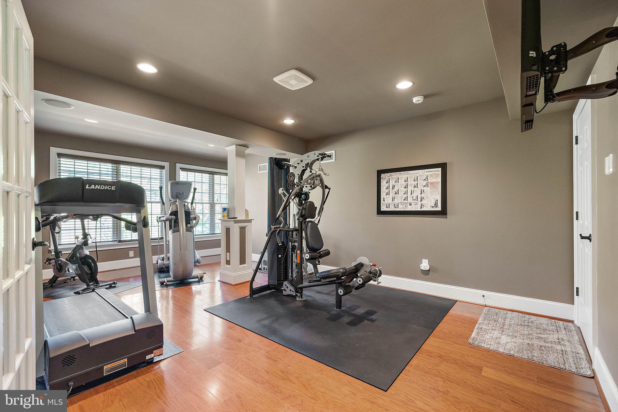 CENTREVILLE RESERV - Residential