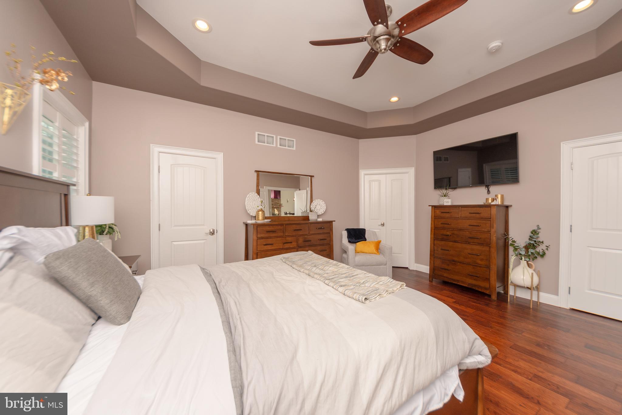 PENN MANOR - Residential