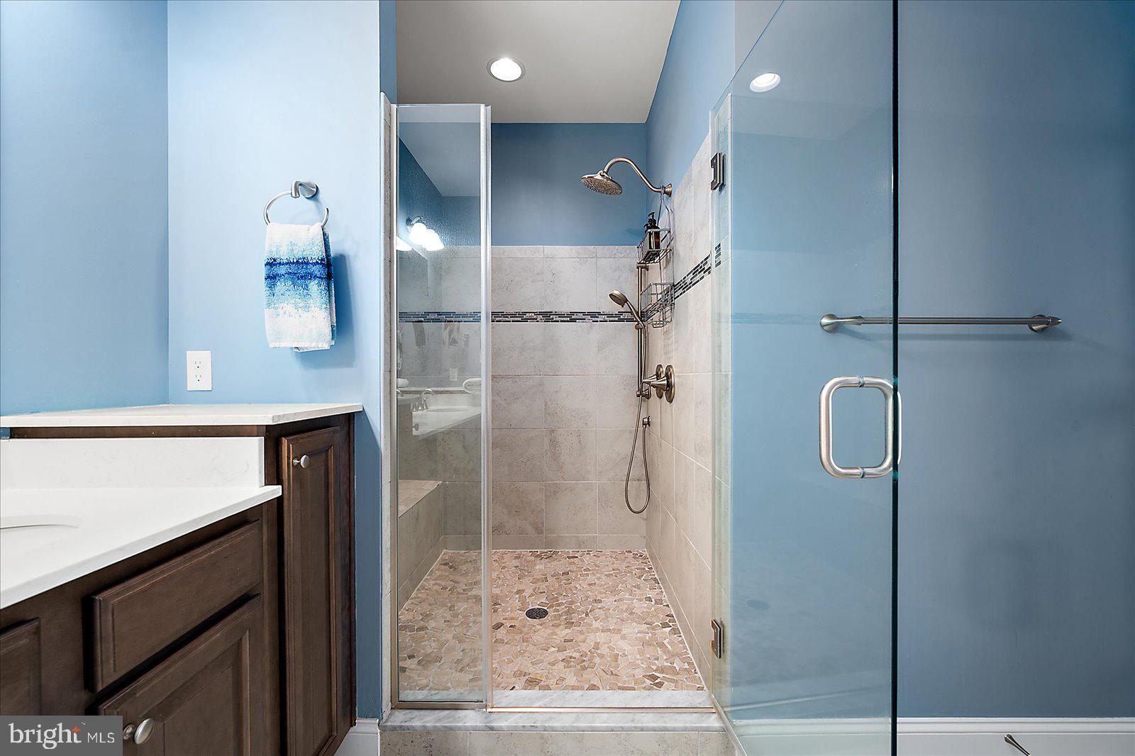 BAYSIDE - Residential