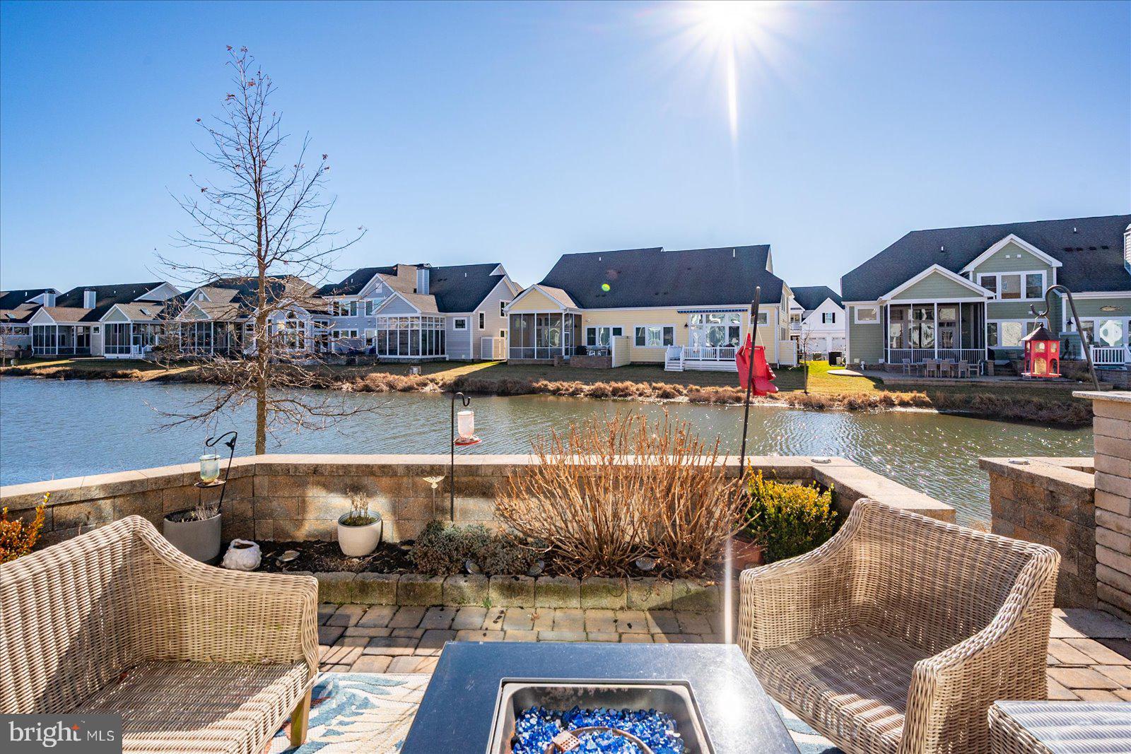 BAYSIDE - Residential