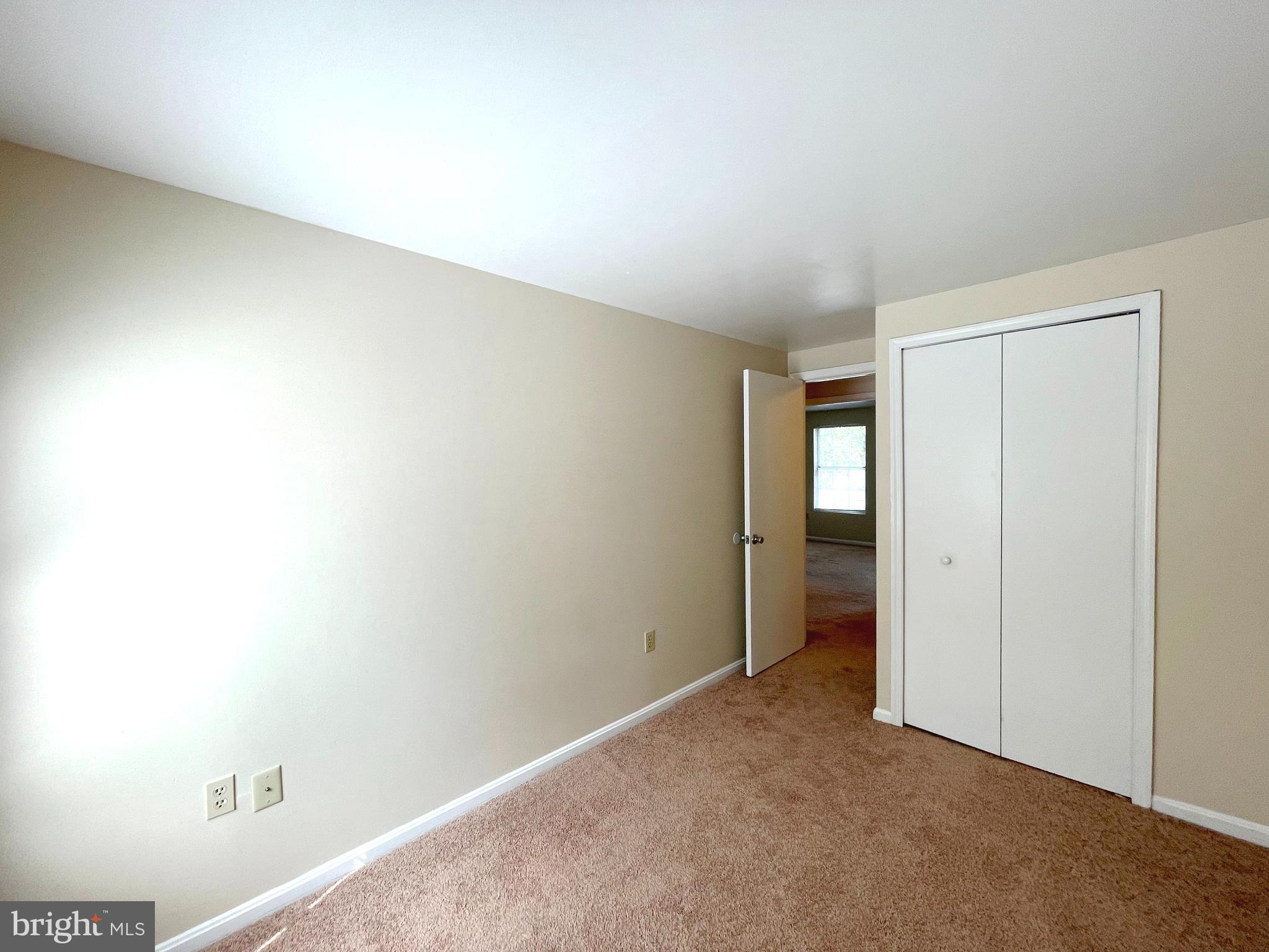 LANCASTER / WESTLAKE VILLAGE - Residential Lease