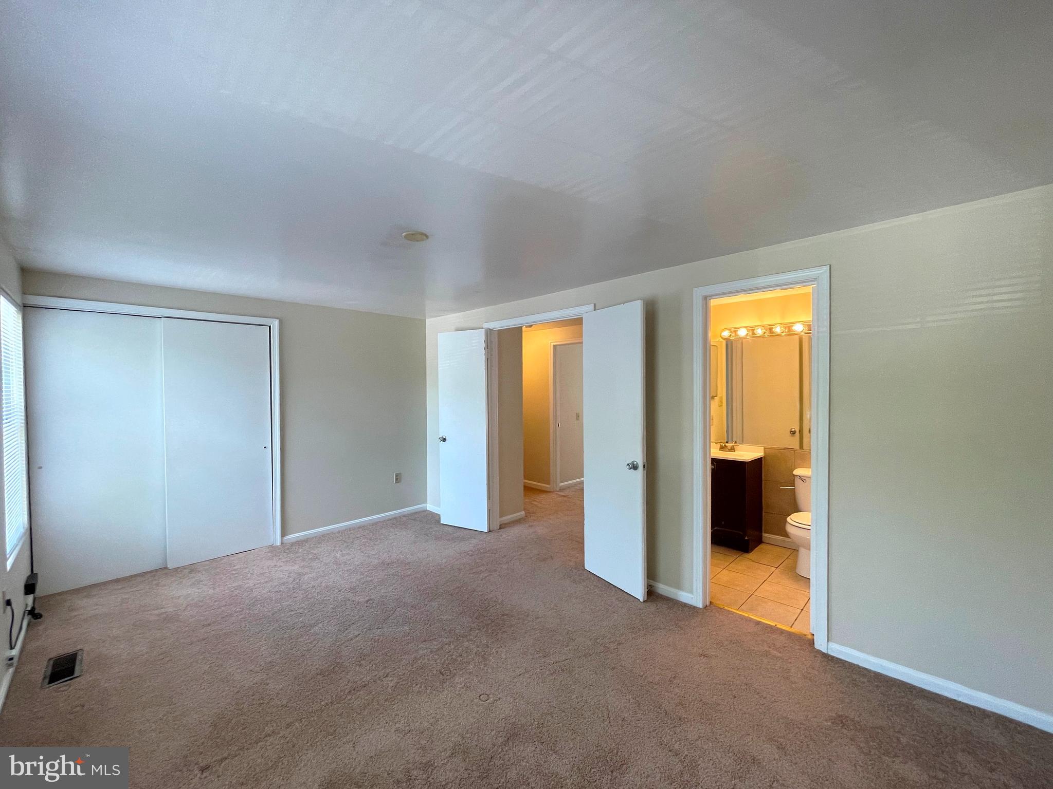 LANCASTER / WESTLAKE VILLAGE - Residential Lease