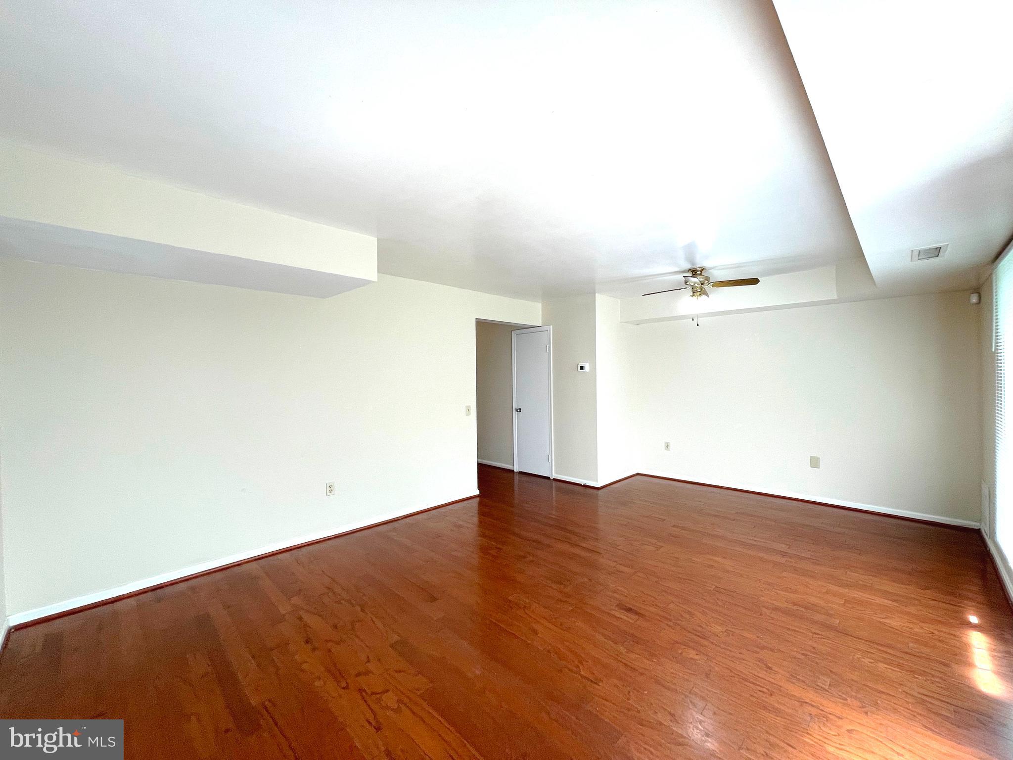 LANCASTER / WESTLAKE VILLAGE - Residential Lease