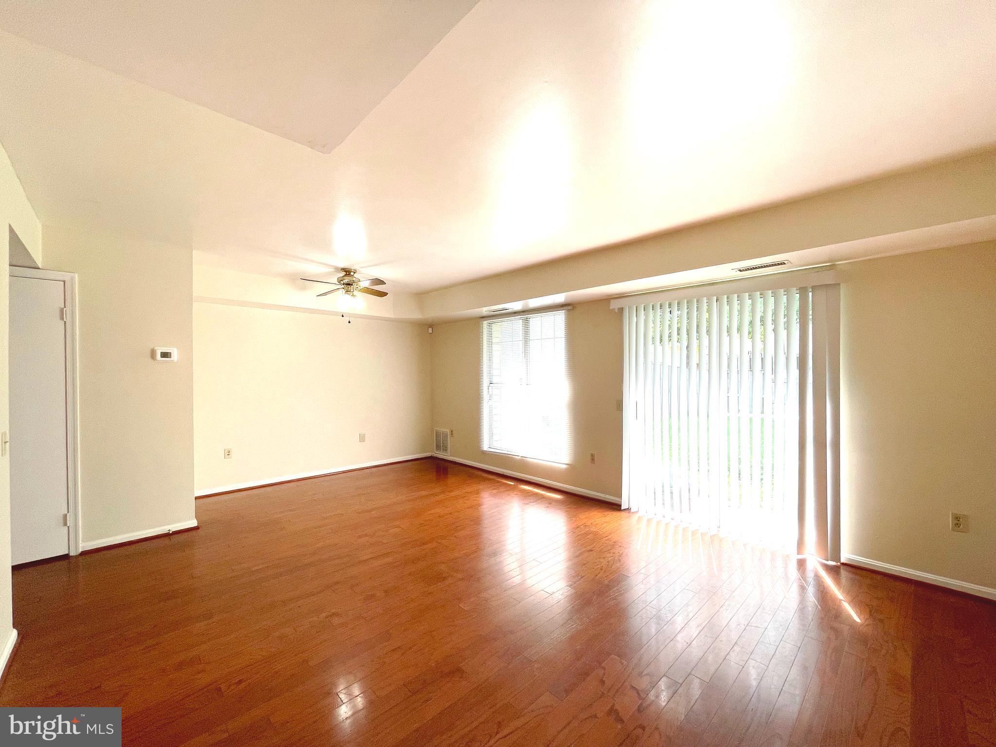 LANCASTER / WESTLAKE VILLAGE - Residential Lease