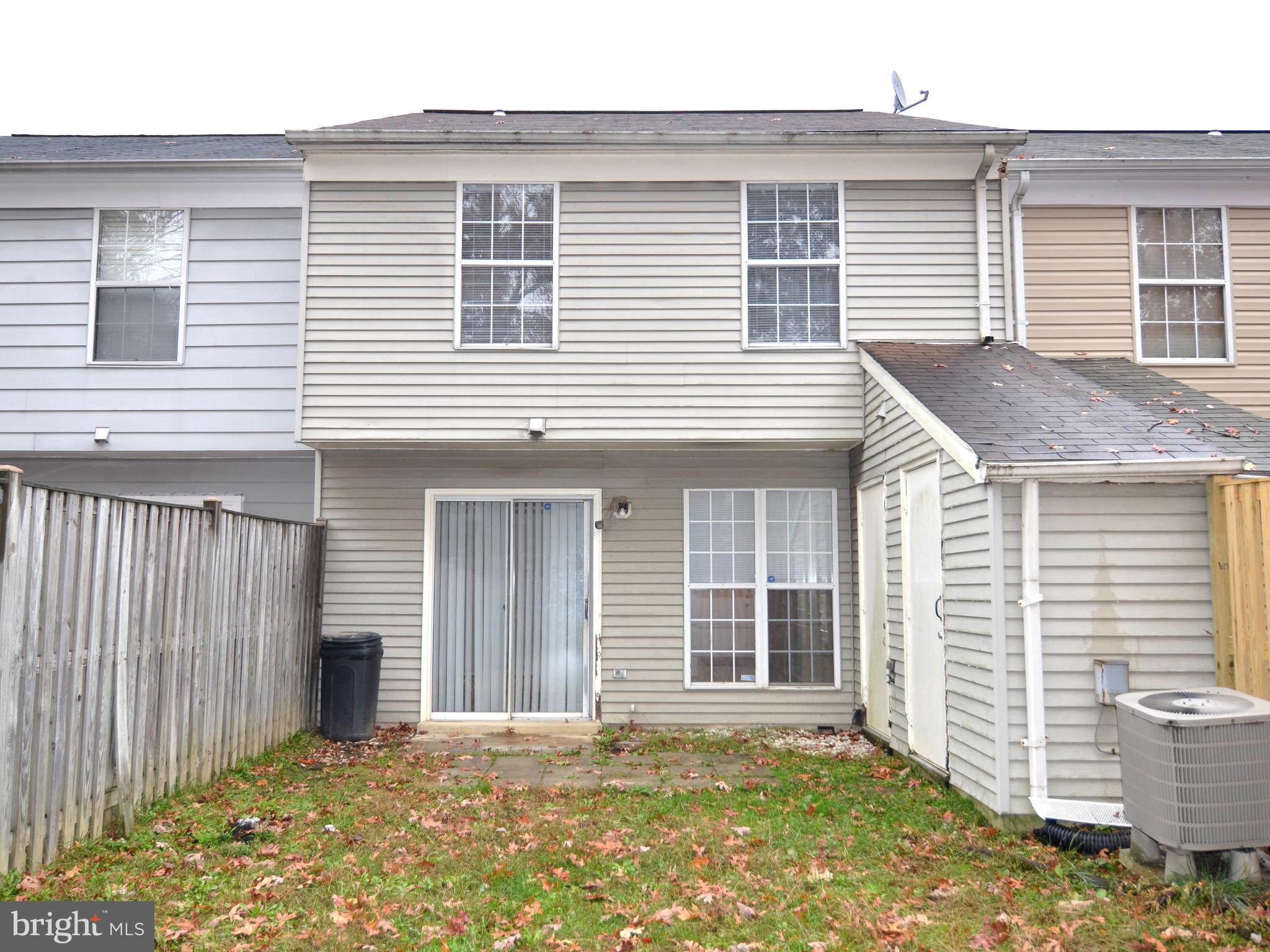 LANCASTER / WESTLAKE VILLAGE - Residential Lease