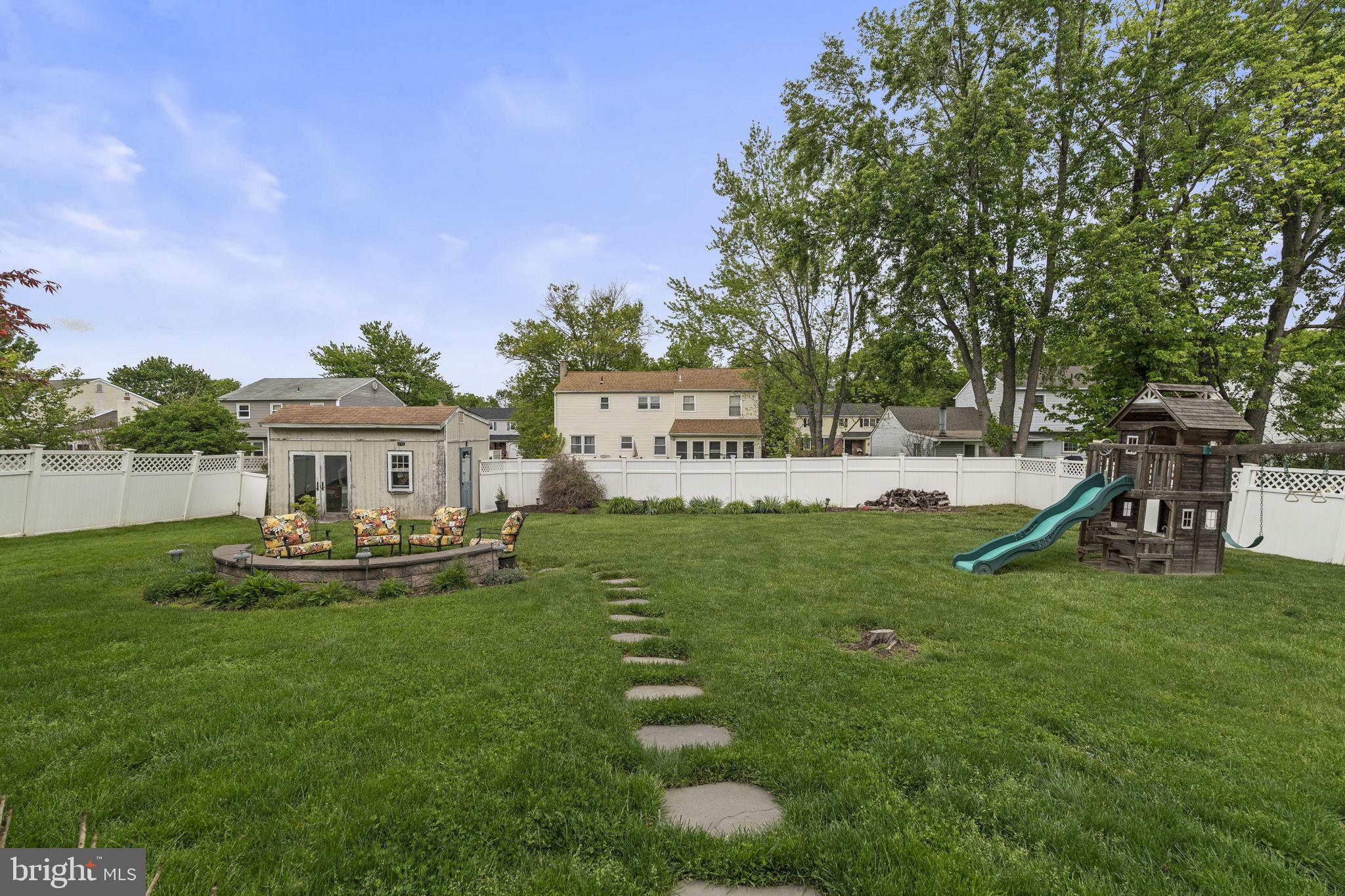 WARRINGTON VIL - Residential