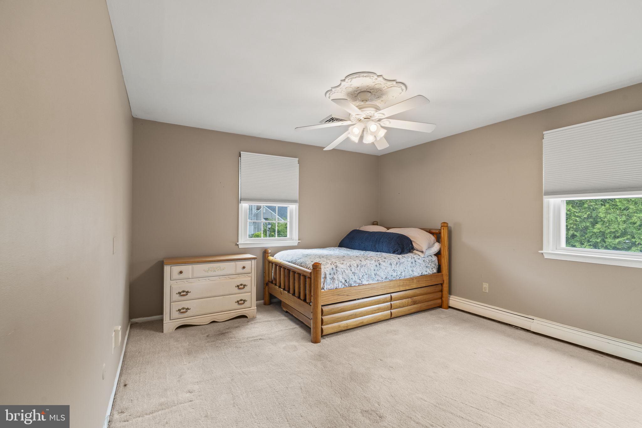WARRINGTON VIL - Residential