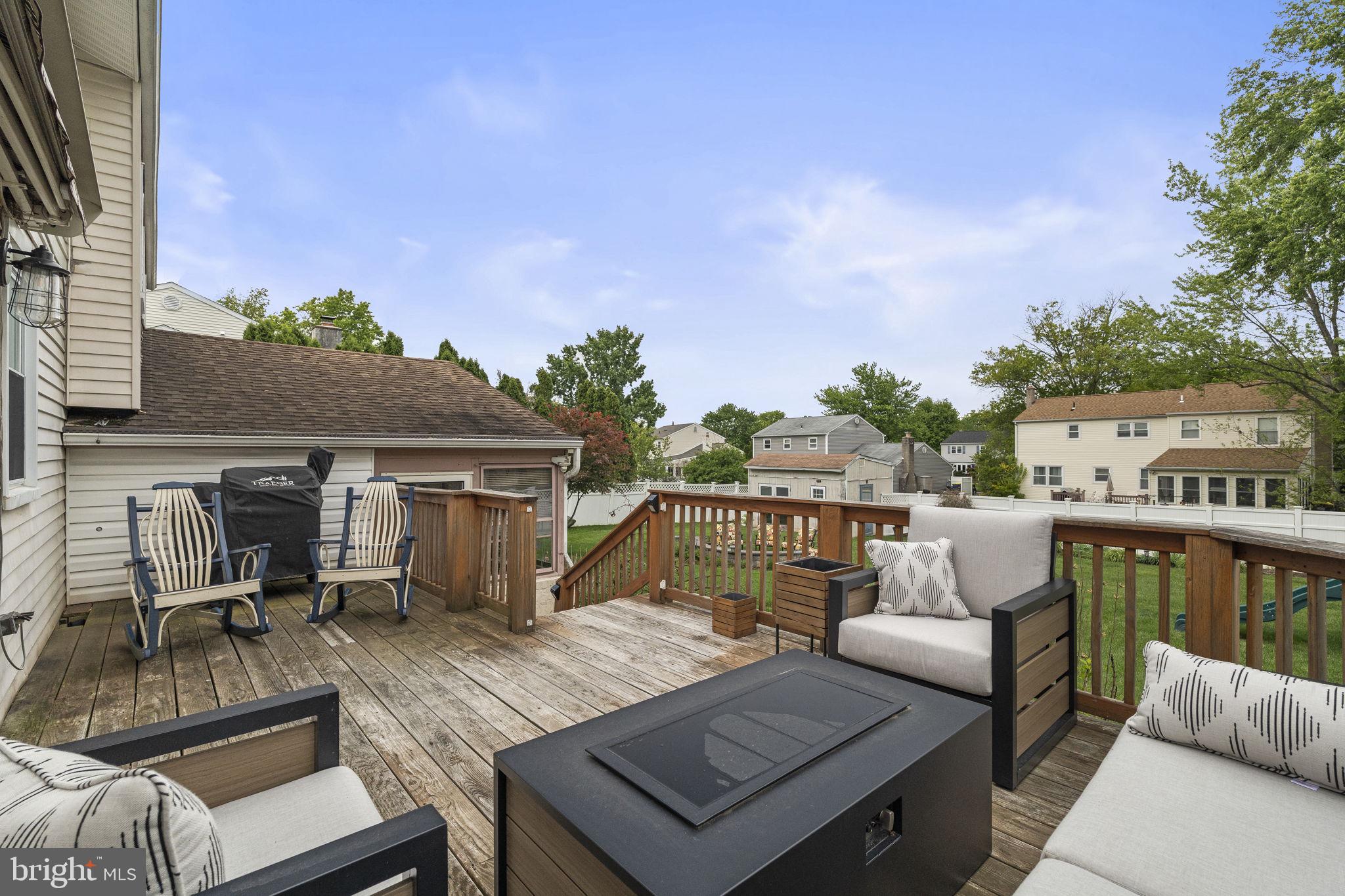 WARRINGTON VIL - Residential