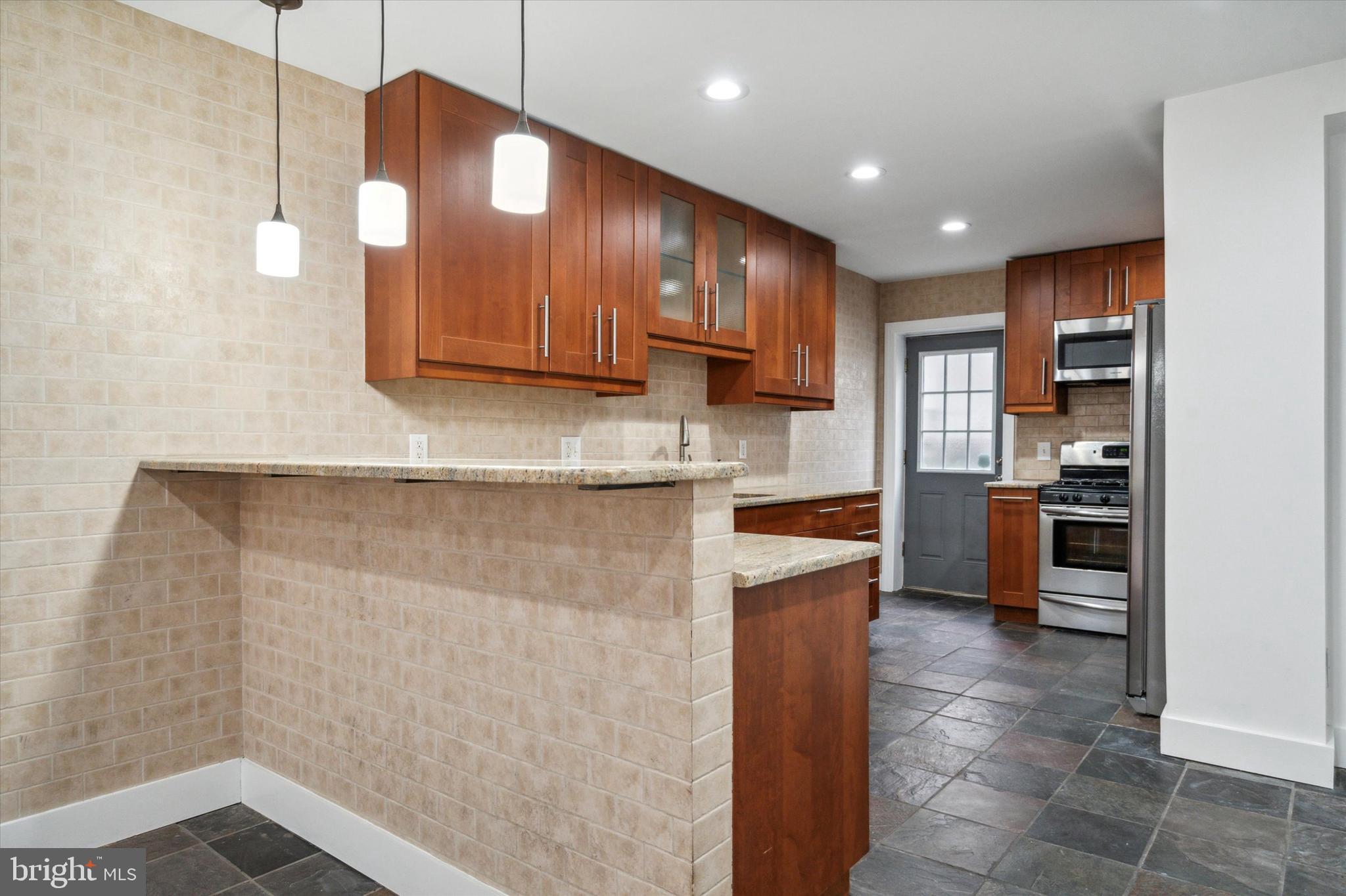 PASSYUNK SQUARE - Residential