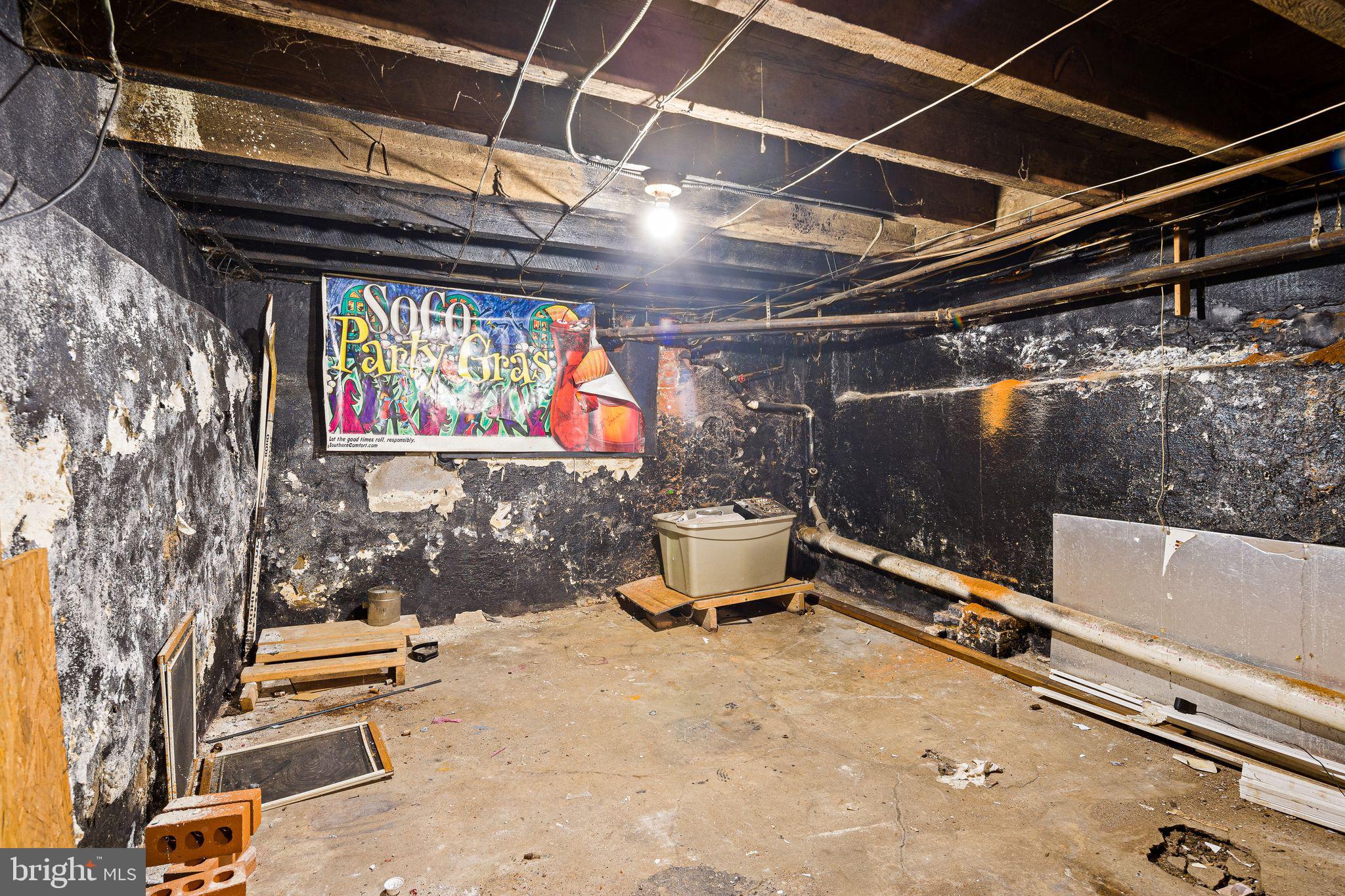 DICKINSON NARROWS - Residential