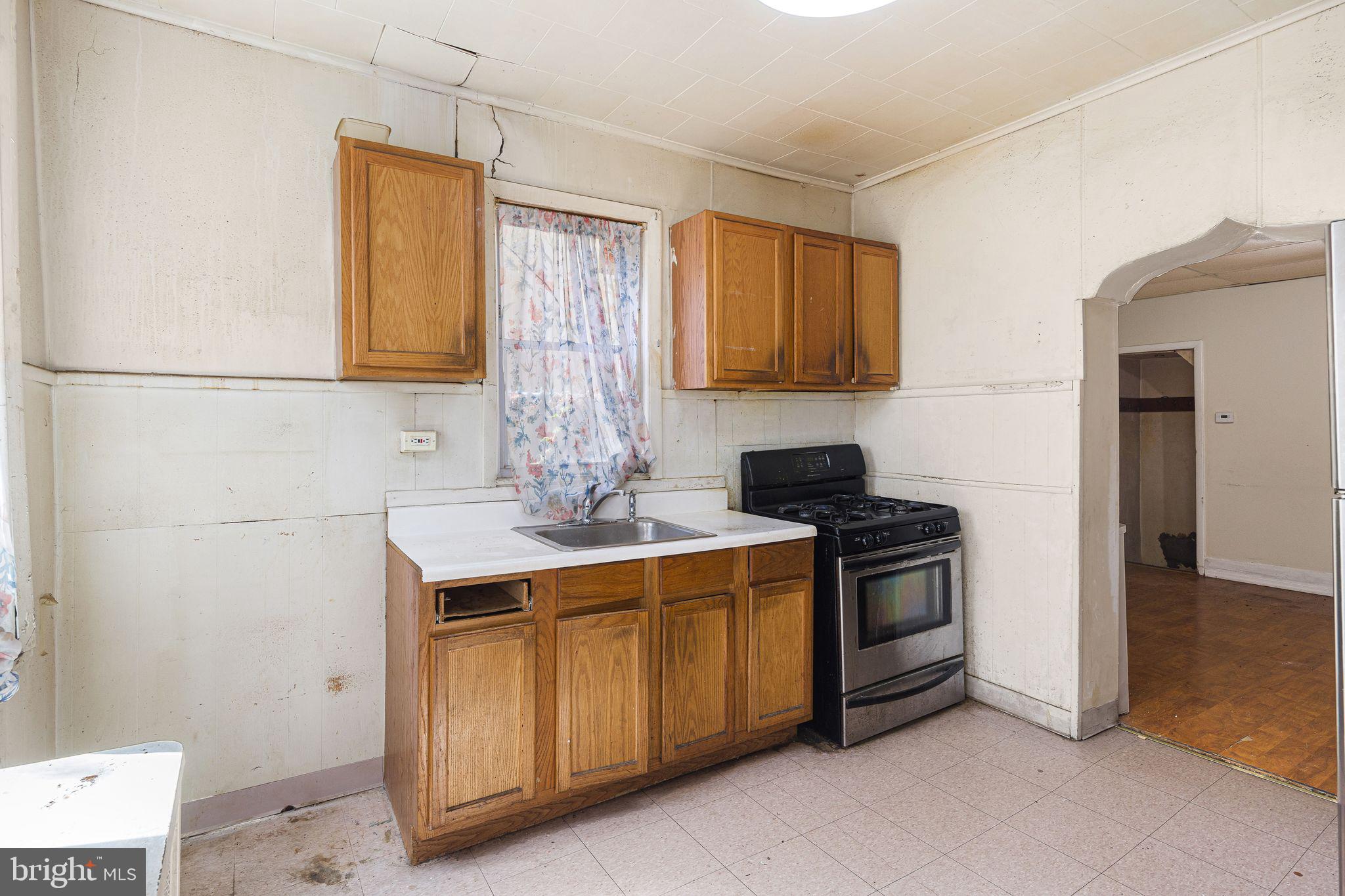 DICKINSON NARROWS - Residential