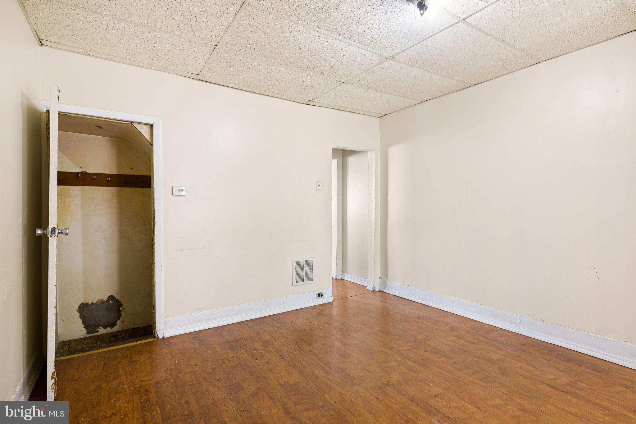 DICKINSON NARROWS - Residential