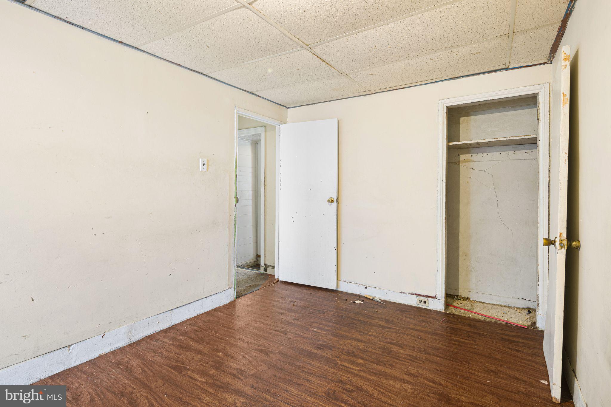 DICKINSON NARROWS - Residential