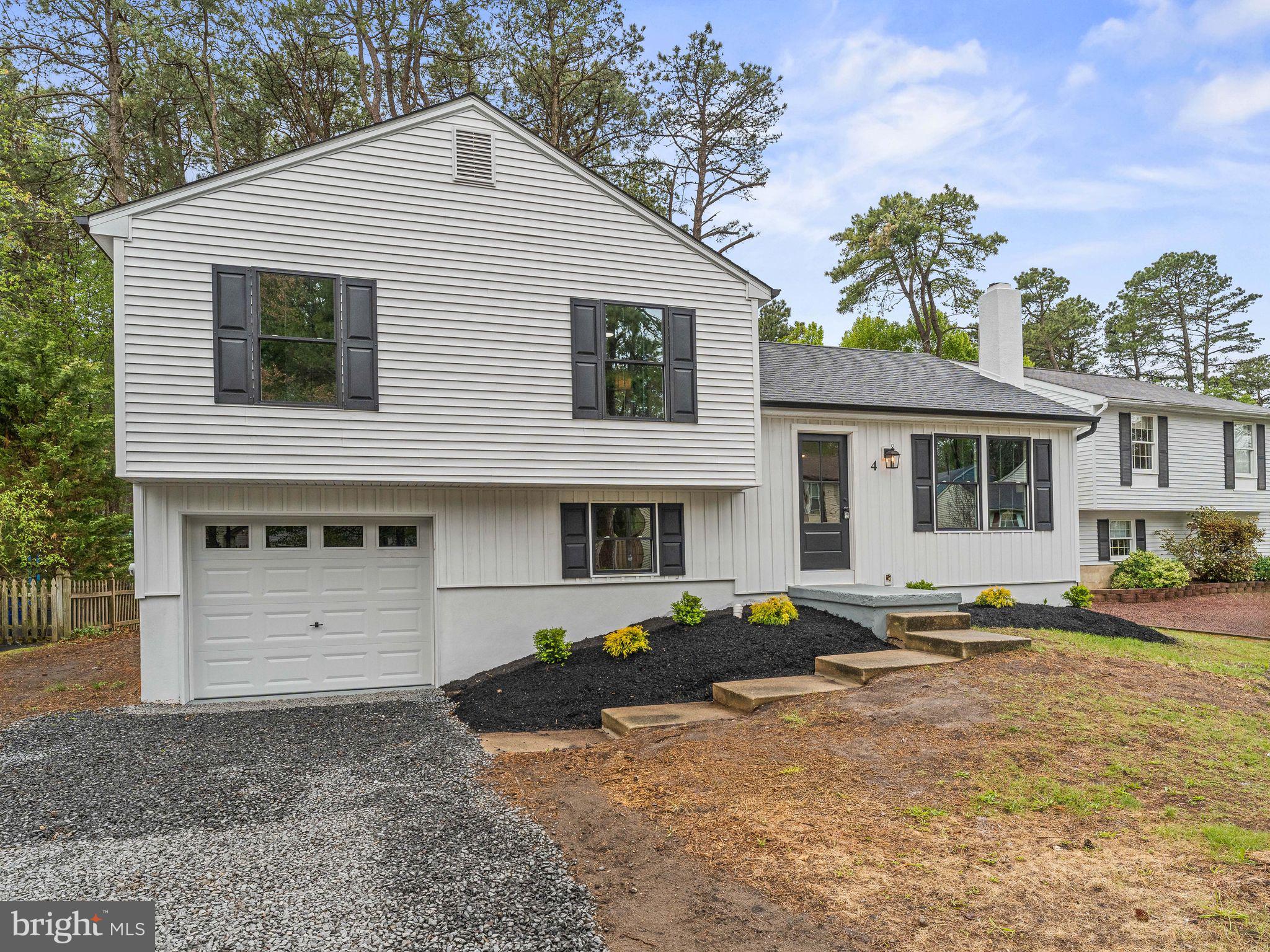 4 SALEM WAY