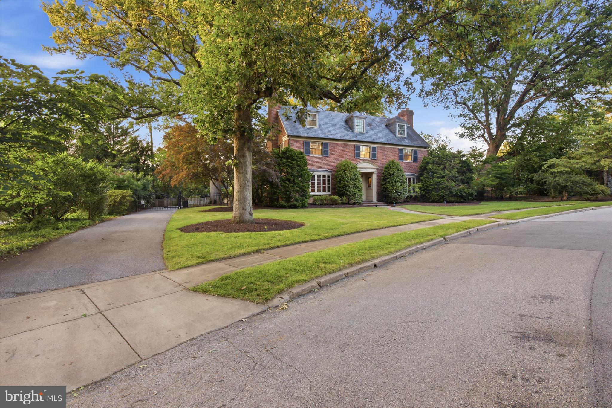 2 BELLEMORE ROAD
