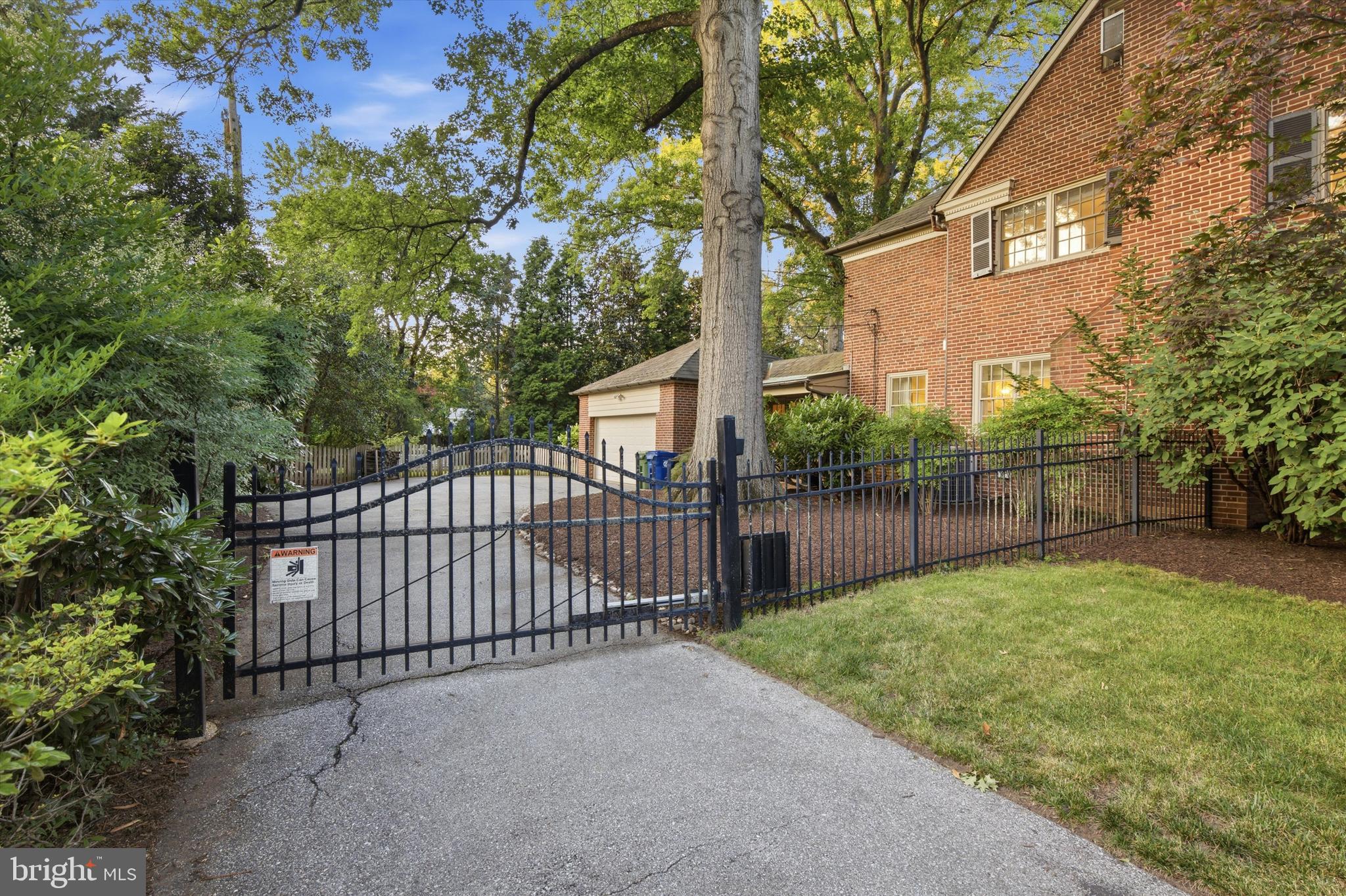 2 BELLEMORE ROAD