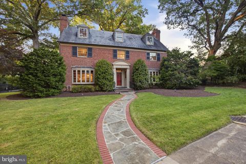 Homes For Sale - 2 Bellemore Road<br/> BALTIMORE, MD 21210