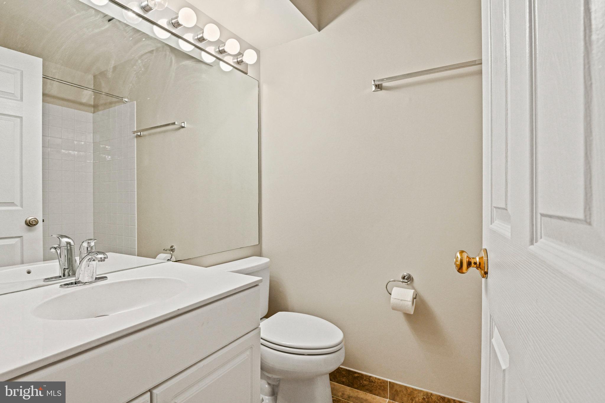 47630 SANDBANK SQUARE