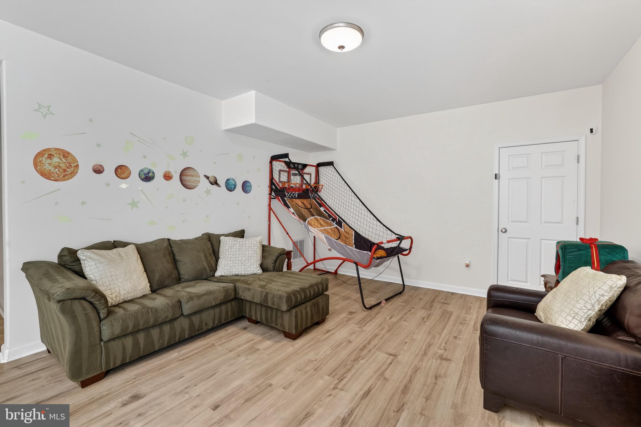 CAMP GEARY ESTATES - Residential