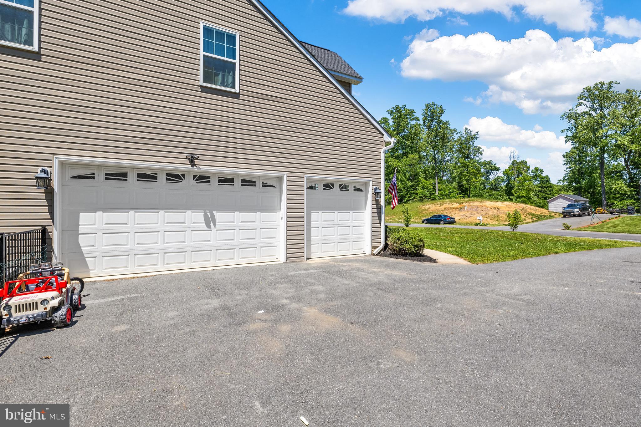 CAMP GEARY ESTATES - Residential