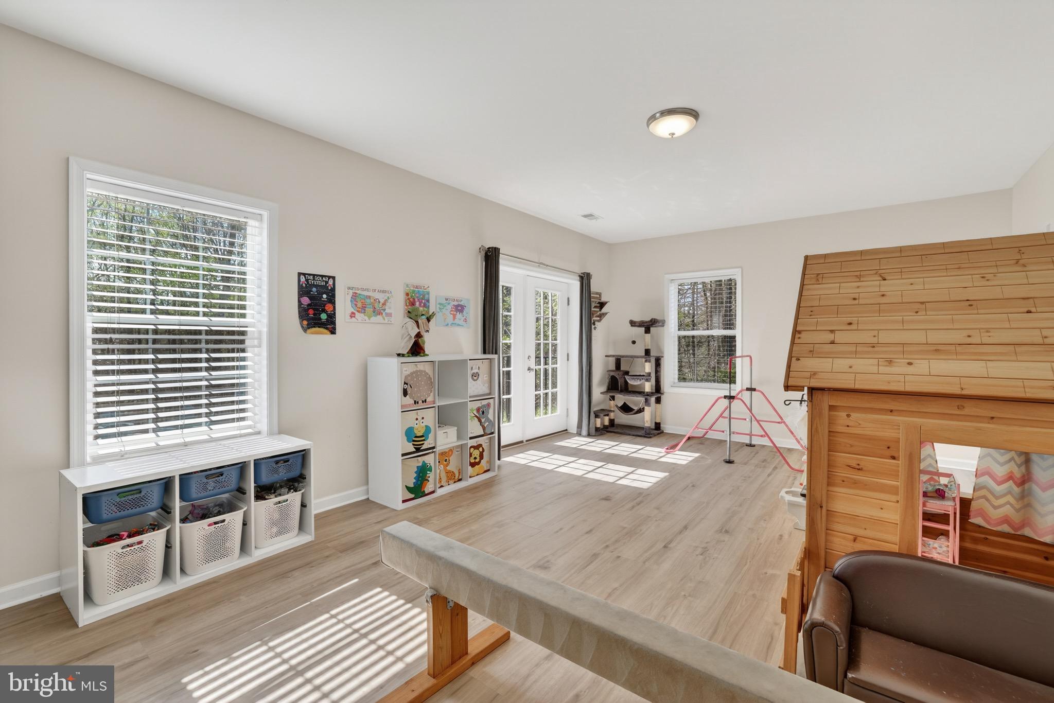 CAMP GEARY ESTATES - Residential